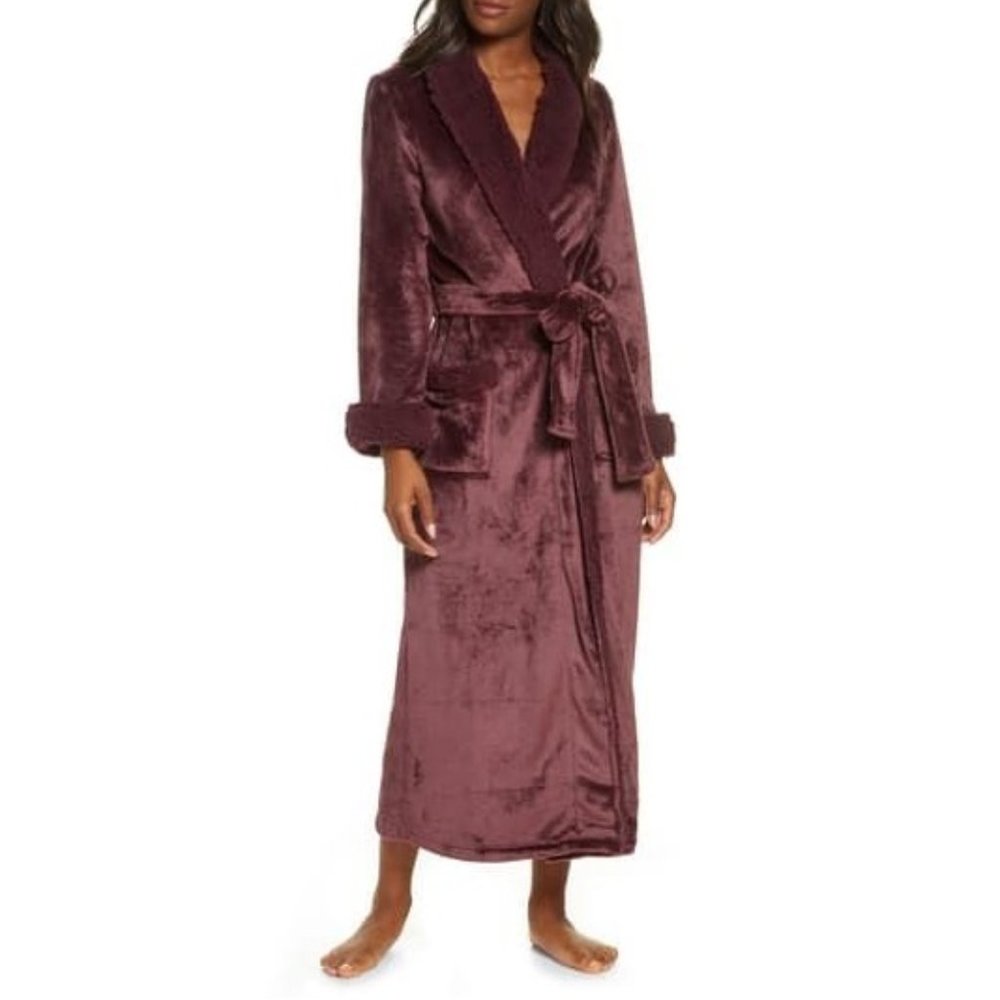 Natori Burgundy Plush Robe